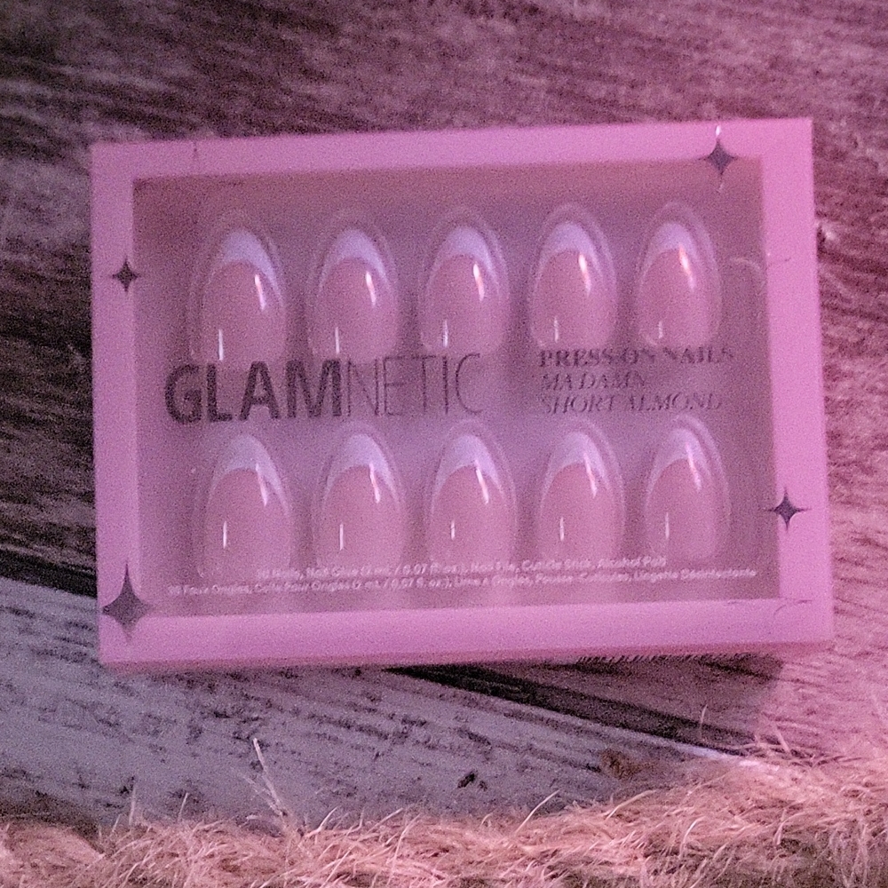 Glamnetic Pink and White Press-On Nails
